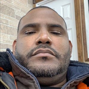 Meet your Posher, Carlos